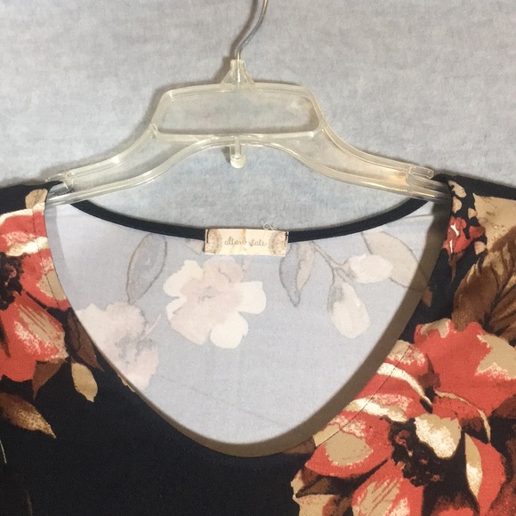 ALTER’D STATE Boho Bohemian Festival Floral Statement Piece Ruffle Bell Sleeves - Picture 3 of 16